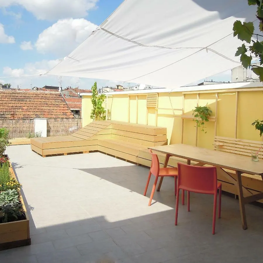Roof Terrace Flat location